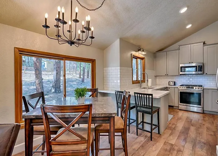 Holiday home Cozy 3-bedroom Retreat In Scenic *