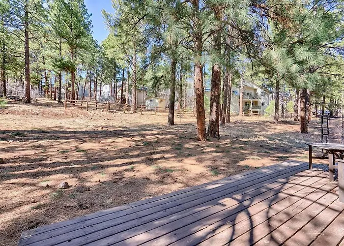 Holiday home Cozy 3-bedroom Retreat In Scenic