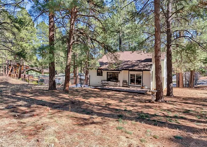 Holiday home Cozy 3-bedroom Retreat In Scenic *